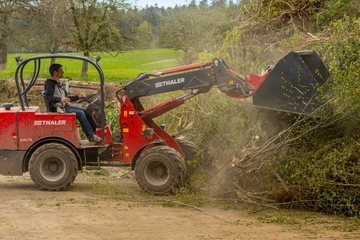 Arbeit auf dem Kompostplatz